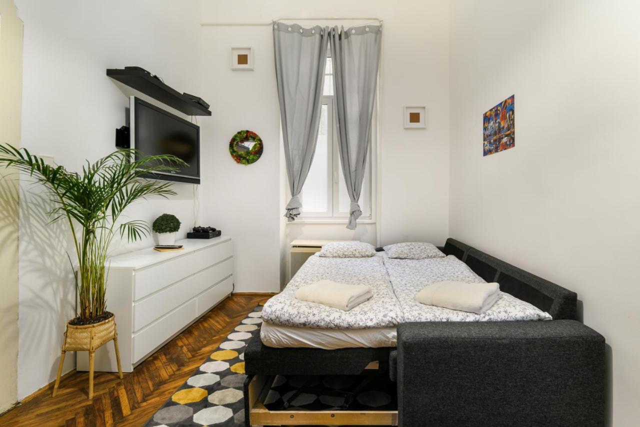 Two Separate Rooms Apartment In City Center, Party District Будапеща Екстериор снимка